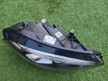 Laden Sie das Bild in den Galerie-Viewer, Frontscheinwerfer Mercedes-Benz W177 A1779064803 LED Rechts Headlight SCH6285148540ks