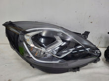 Laden Sie das Bild in den Galerie-Viewer, Frontscheinwerfer Ford Puma L1TB-13E015-EK Ein Satz Scheinwerfer Headlight SCH6291544610ou