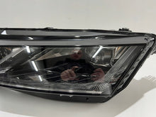 Laden Sie das Bild in den Galerie-Viewer, Frontscheinwerfer Skoda Octavia IV 5E4941015A LED Links Scheinwerfer Headlight SCH6298364675cp
