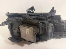 Laden Sie das Bild in den Galerie-Viewer, Frontscheinwerfer Ford Kuga GV41-13W030-CG Links Scheinwerfer Headlight SCH6300170443bk