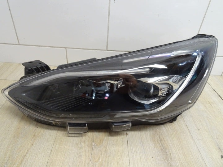 Frontscheinwerfer Ford Focus JX7B-13E017-AF Links Scheinwerfer Headlight SCH6301354665ll