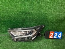 Laden Sie das Bild in den Galerie-Viewer, Frontscheinwerfer Toyota V CSC19114 Links Scheinwerfer Headlight SCH6301925759ep