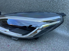 Laden Sie das Bild in den Galerie-Viewer, Frontscheinwerfer Ford Fiesta I L1BB-13E015-GB Links Scheinwerfer Headlight SCH6304186067qd