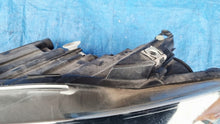 Laden Sie das Bild in den Galerie-Viewer, Frontscheinwerfer VW Polo 6C1941005 1EB012034-01 Links Scheinwerfer Headlight SCH6313244700se
