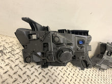 Laden Sie das Bild in den Galerie-Viewer, Frontscheinwerfer Kia Sorento IV 92101P2120 Ein Satz Scheinwerfer Headlight SCH6322627576ys