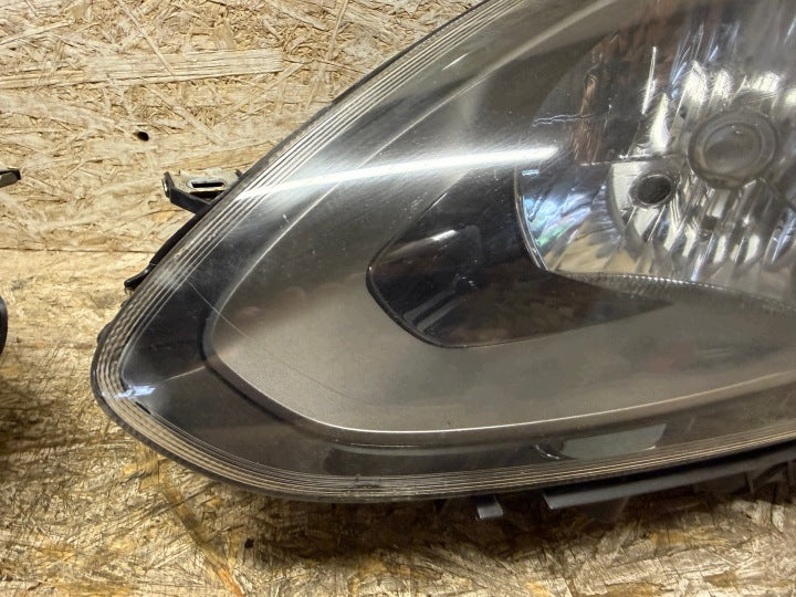 Frontscheinwerfer Fiat Punto Evo 85122000 Ein Satz Scheinwerfer Headlight SCH6323352136jt