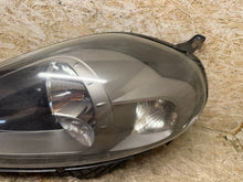 Laden Sie das Bild in den Galerie-Viewer, Frontscheinwerfer Fiat Punto Evo 85122000 Ein Satz Scheinwerfer Headlight SCH6323352136jt