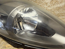 Laden Sie das Bild in den Galerie-Viewer, Frontscheinwerfer Fiat Punto Evo 85122000 Ein Satz Scheinwerfer Headlight SCH6323352136jt
