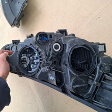 Load image into Gallery viewer, Frontscheinwerfer Hyundai Tucson 92101-D7201 92101-D7200 Ein Satz Headlight SCH6328658551uz