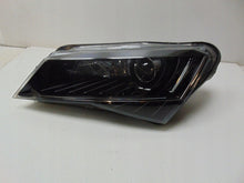 Laden Sie das Bild in den Galerie-Viewer, Frontscheinwerfer Skoda Superb III 3V1941015B Xenon Links Scheinwerfer Headlight SCH6334646692ny
