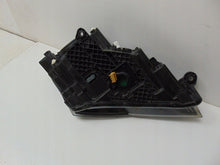 Laden Sie das Bild in den Galerie-Viewer, Frontscheinwerfer Skoda Superb III 3V1941015B Xenon Links Scheinwerfer Headlight SCH6334646692ny