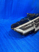 Laden Sie das Bild in den Galerie-Viewer, Frontscheinwerfer Audi A3 8V0941005E Links Scheinwerfer Headlight SCH6340622247gy