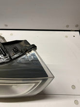 Laden Sie das Bild in den Galerie-Viewer, Frontscheinwerfer Audi Q3 8U0941006A Rechts Scheinwerfer Headlight SCH6340737477et