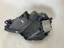 Laden Sie das Bild in den Galerie-Viewer, Frontscheinwerfer Skoda Karoq 57B941016B Rechts Scheinwerfer Headlight SCH6344376342ub