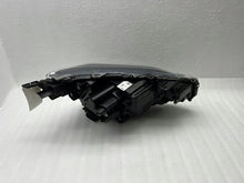 Laden Sie das Bild in den Galerie-Viewer, Frontscheinwerfer Toyota Yaris Cross 899070D010 Links Scheinwerfer Headlight SCH6348910651gs