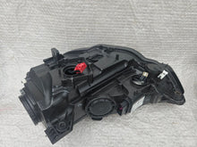 Laden Sie das Bild in den Galerie-Viewer, Frontscheinwerfer Audi A3 8V0941005 8V0941006 Ein Stück (Rechts oder Links) SCH6349026510zo
