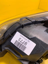 Laden Sie das Bild in den Galerie-Viewer, Frontscheinwerfer Subaru Legacy Outback 697024426 Xenon Rechts Headlight SCH6349775443tt