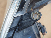 Laden Sie das Bild in den Galerie-Viewer, Frontscheinwerfer Subaru Legacy 10020064 Rechts Scheinwerfer Headlight SCH6351077548lv