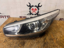 Laden Sie das Bild in den Galerie-Viewer, Frontscheinwerfer Kia Ceed 92101-A2010 Links Scheinwerfer Headlight SCH6354588523qn