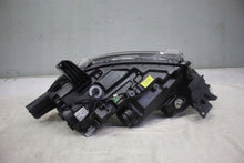 Laden Sie das Bild in den Galerie-Viewer, Frontscheinwerfer Mitsubishi Outlander III 4BX158301C864 Rechts Headlight SCH6357018829dp