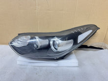 Laden Sie das Bild in den Galerie-Viewer, Frontscheinwerfer Kia Sportage IV 92101F1100 Links Scheinwerfer Headlight SCH6357275112gq