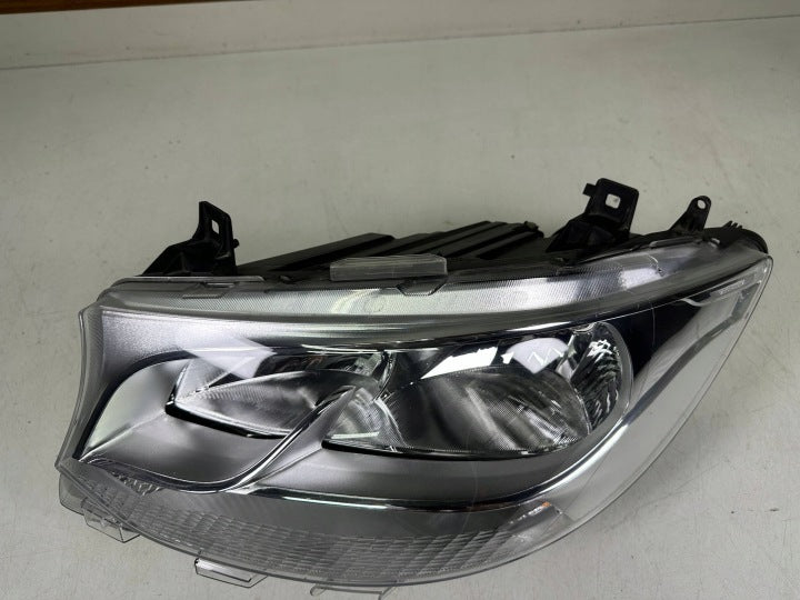 Frontscheinwerfer Mercedes-Benz Sprinter A9109060000 Rechts Headlight SCH6363619939zb