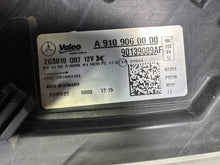 Load image into Gallery viewer, Frontscheinwerfer Mercedes-Benz Sprinter A9109060000 Rechts Headlight SCH6363619939zb