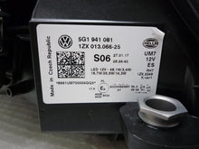 Laden Sie das Bild in den Galerie-Viewer, Frontscheinwerfer VW Golf VII 5G1941081 Ein Satz Scheinwerfer Headlight SCH6365628679fr