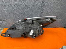 Laden Sie das Bild in den Galerie-Viewer, Frontscheinwerfer Opel Meriva B 13372334 Rechts Scheinwerfer Headlight SCH6374517202ys