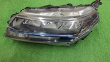 Load image into Gallery viewer, Frontscheinwerfer Suzuki Vitara I 100-7R016 Full LED Links Headlight SCH6378796557ra