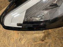 Laden Sie das Bild in den Galerie-Viewer, Frontscheinwerfer VW Id.3 10B941006A Rechts Scheinwerfer Headlight SCH6380301934gl