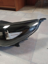 Load image into Gallery viewer, Frontscheinwerfer Hyundai I30 92101 G4120 Links Scheinwerfer Headlight SCH6383683084vd