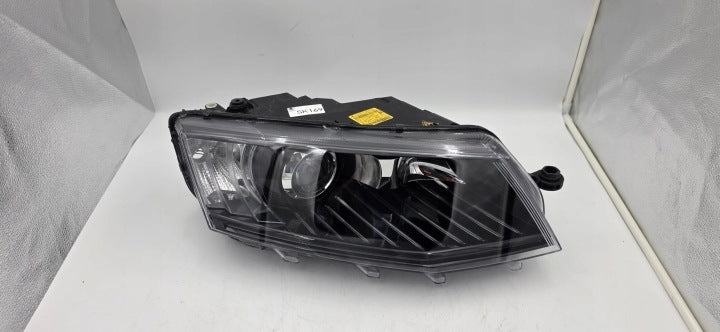 Frontscheinwerfer Skoda Octavia III 5E1941016B Xenon Rechts Headlight SCH6386865023ws