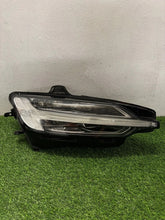 Laden Sie das Bild in den Galerie-Viewer, Frontscheinwerfer Volvo V60 FOG523 Rechts Scheinwerfer Headlight SCH6387064776ae