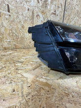 Laden Sie das Bild in den Galerie-Viewer, Frontscheinwerfer Skoda Karoq 57B941016D LED Rechts Scheinwerfer Headlight SCH6388346391za