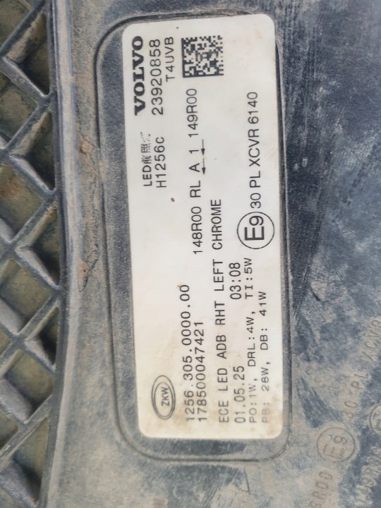 Frontscheinwerfer Volvo 23920858 Links Scheinwerfer Headlight SCH6390980222mq