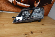 Laden Sie das Bild in den Galerie-Viewer, Frontscheinwerfer Seat Leon 5F1941015 Links Scheinwerfer Headlight SCH6395194879xl