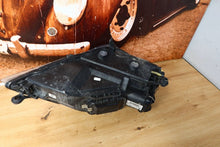 Laden Sie das Bild in den Galerie-Viewer, Frontscheinwerfer Seat Leon 5F1941015 Links Scheinwerfer Headlight SCH6395194879xl