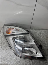 Laden Sie das Bild in den Galerie-Viewer, Frontscheinwerfer Nissan Interstar 26010BZ50A Rechts Scheinwerfer Headlight SCH6403735608qb