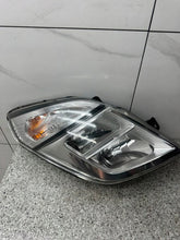 Laden Sie das Bild in den Galerie-Viewer, Frontscheinwerfer Nissan Interstar 26010BZ50A Rechts Scheinwerfer Headlight SCH6403735608qb