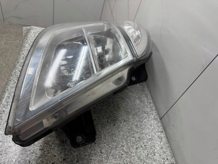 Frontscheinwerfer Nissan Interstar 26010BZ50A Rechts Scheinwerfer Headlight SCH6403735608qb