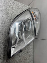 Laden Sie das Bild in den Galerie-Viewer, Frontscheinwerfer Nissan Interstar 26010BZ50A Rechts Scheinwerfer Headlight SCH6403735608qb