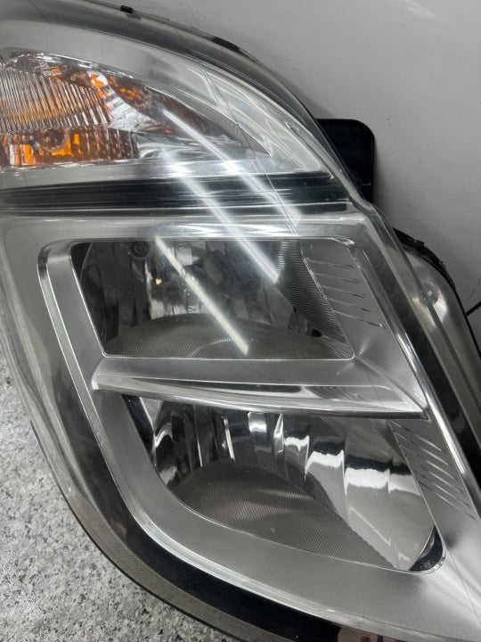 Frontscheinwerfer Nissan Interstar 26010BZ50A Rechts Scheinwerfer Headlight SCH6403735608qb