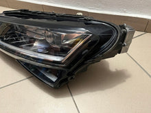 Laden Sie das Bild in den Galerie-Viewer, Frontscheinwerfer Skoda Superb III 3V1941015D Links Scheinwerfer Headlight SCH6409453264br