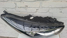 Laden Sie das Bild in den Galerie-Viewer, Frontscheinwerfer Hyundai I I40 921023Z300 Rechts Scheinwerfer Headlight SCH6409491407gp