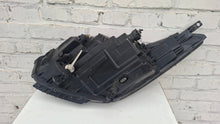 Laden Sie das Bild in den Galerie-Viewer, Frontscheinwerfer Hyundai I I40 921023Z300 Rechts Scheinwerfer Headlight SCH6409491407gp