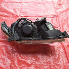 Laden Sie das Bild in den Galerie-Viewer, Frontscheinwerfer Toyota Sienna 298047443 Links Scheinwerfer Headlight SCH6410461812yv