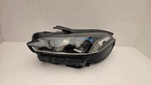 Laden Sie das Bild in den Galerie-Viewer, Frontscheinwerfer BMW 1 5A32B51 LED Links Scheinwerfer Headlight SCH6414567792he