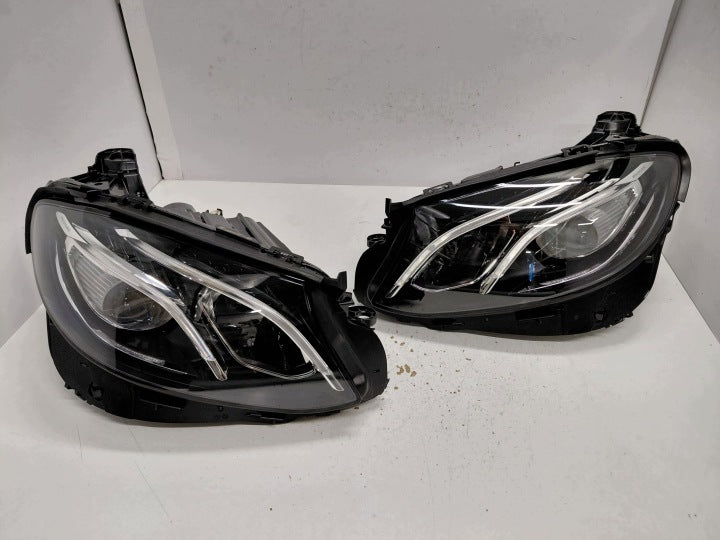 Frontscheinwerfer Mercedes-Benz W213 A2139063904 A2139067806 Ein Satz Headlight SCH6417585375jb