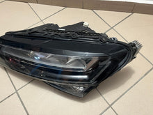 Load image into Gallery viewer, Frontscheinwerfer Skoda Superb III 3V1941015C Full LED Links Headlight SCH6422859489qu